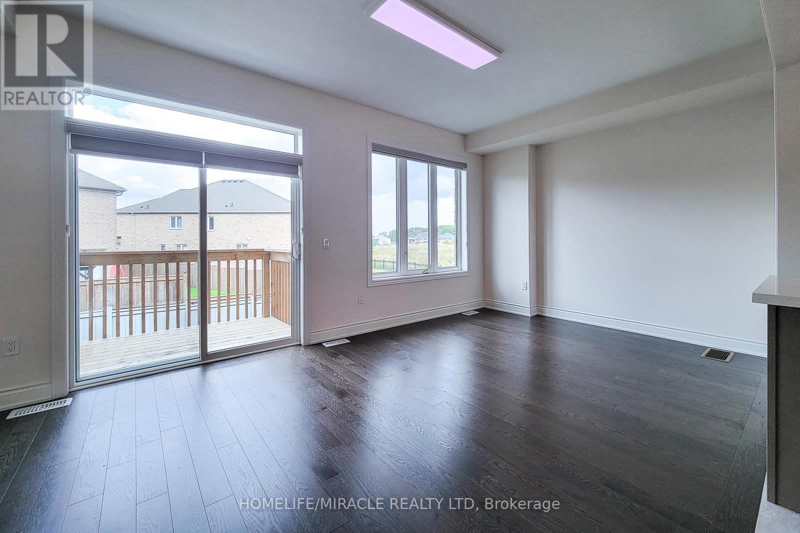 1101 Garner Road E, Hamilton, Ontario  L9G 3K9 - Photo 12 - X12602962