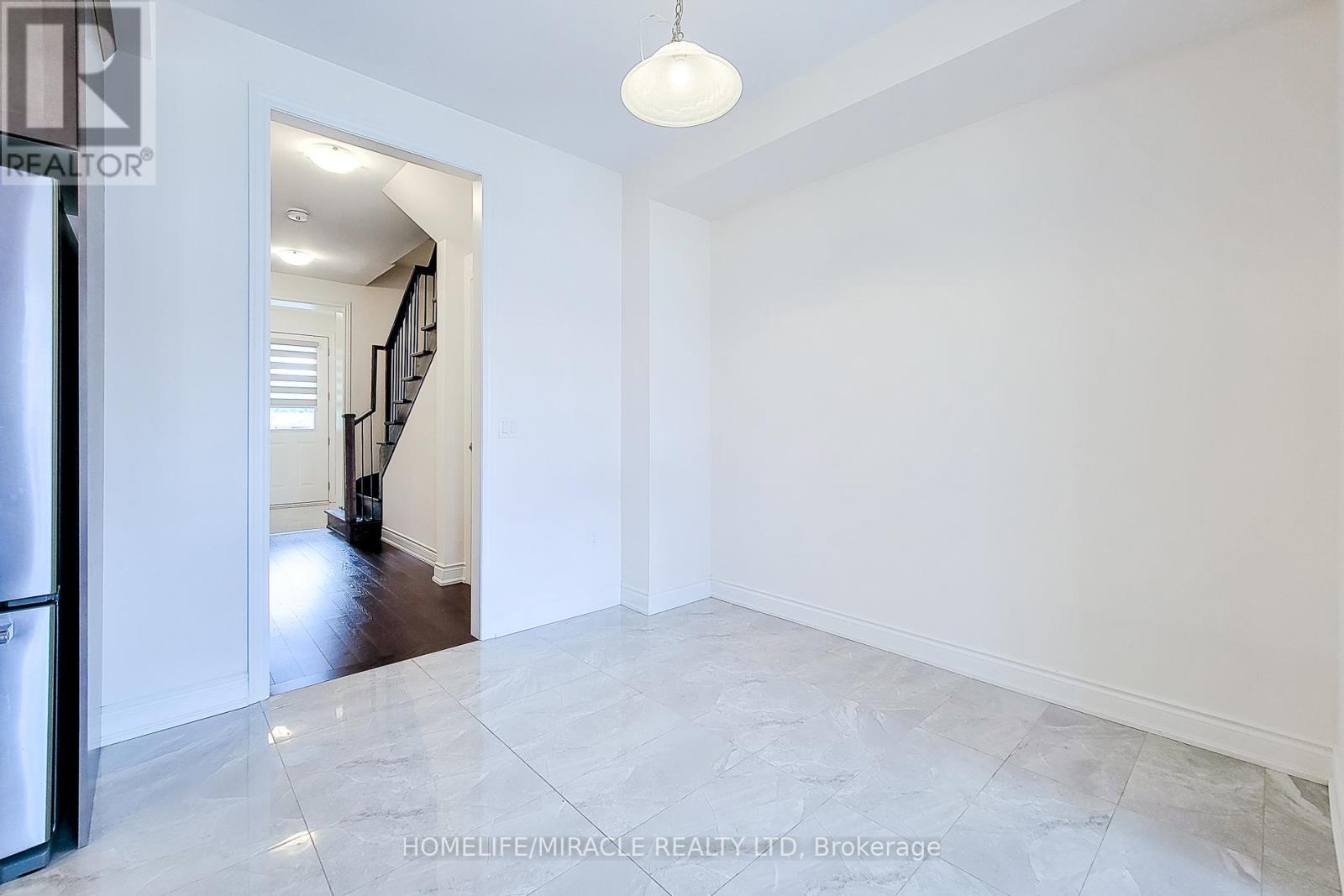 1101 Garner Road E, Hamilton, Ontario  L9G 3K9 - Photo 16 - X12602962