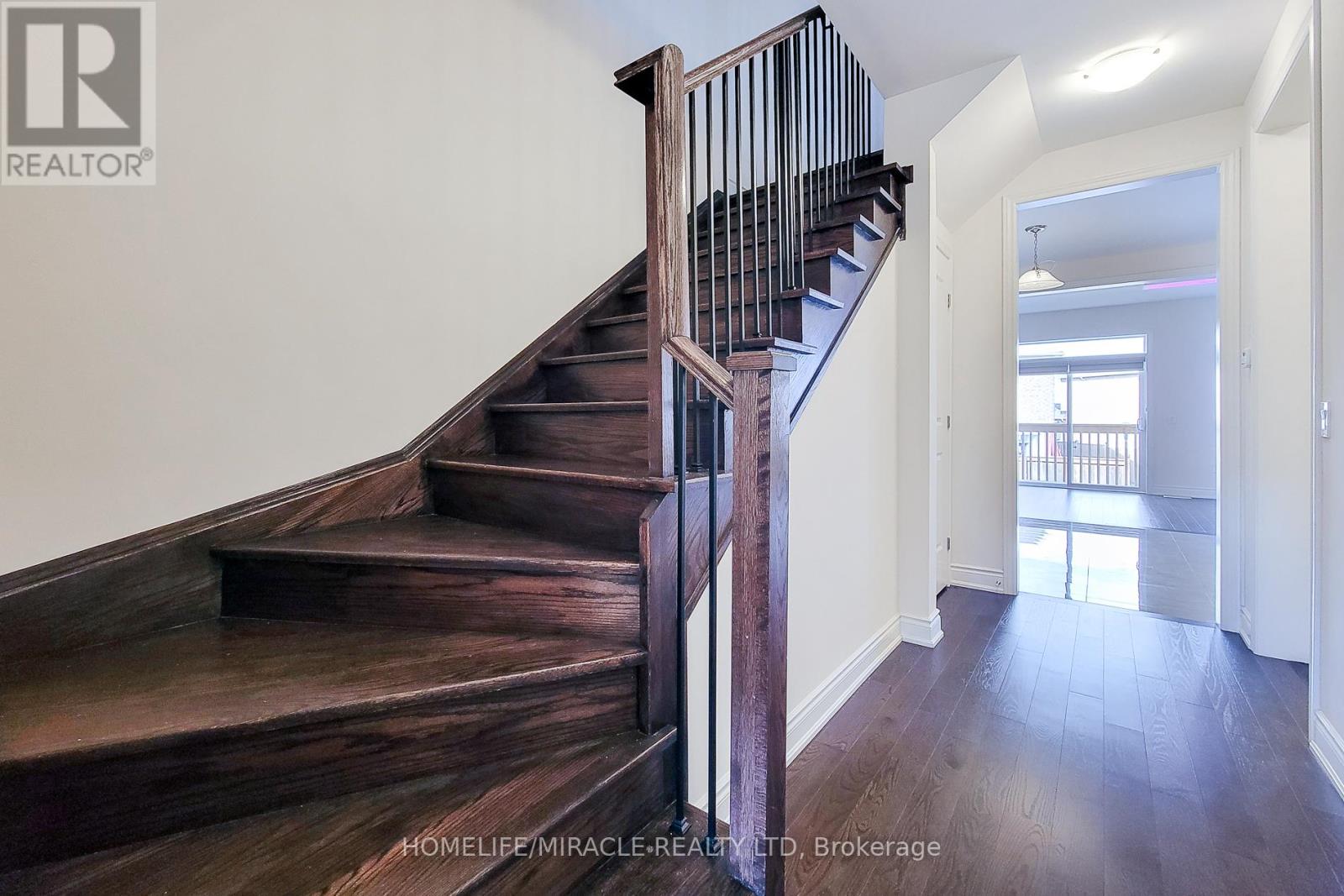 1101 Garner Road E, Hamilton, Ontario  L9G 3K9 - Photo 17 - X12602962