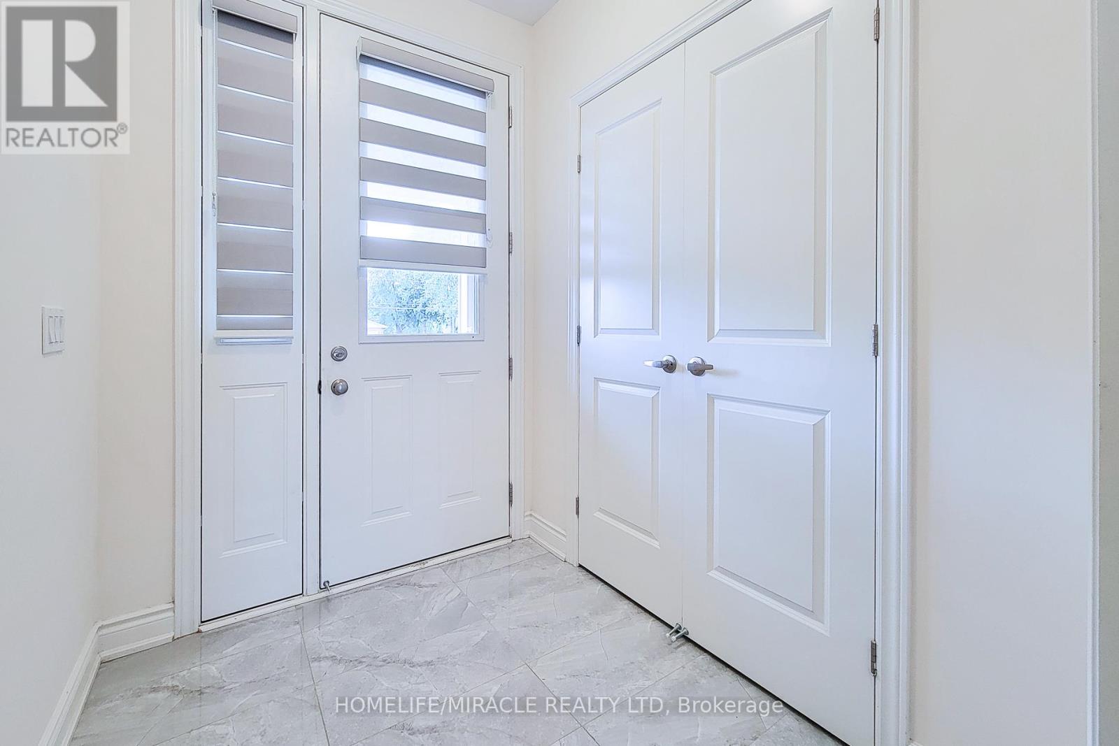 1101 Garner Road E, Hamilton, Ontario  L9G 3K9 - Photo 5 - X12602962