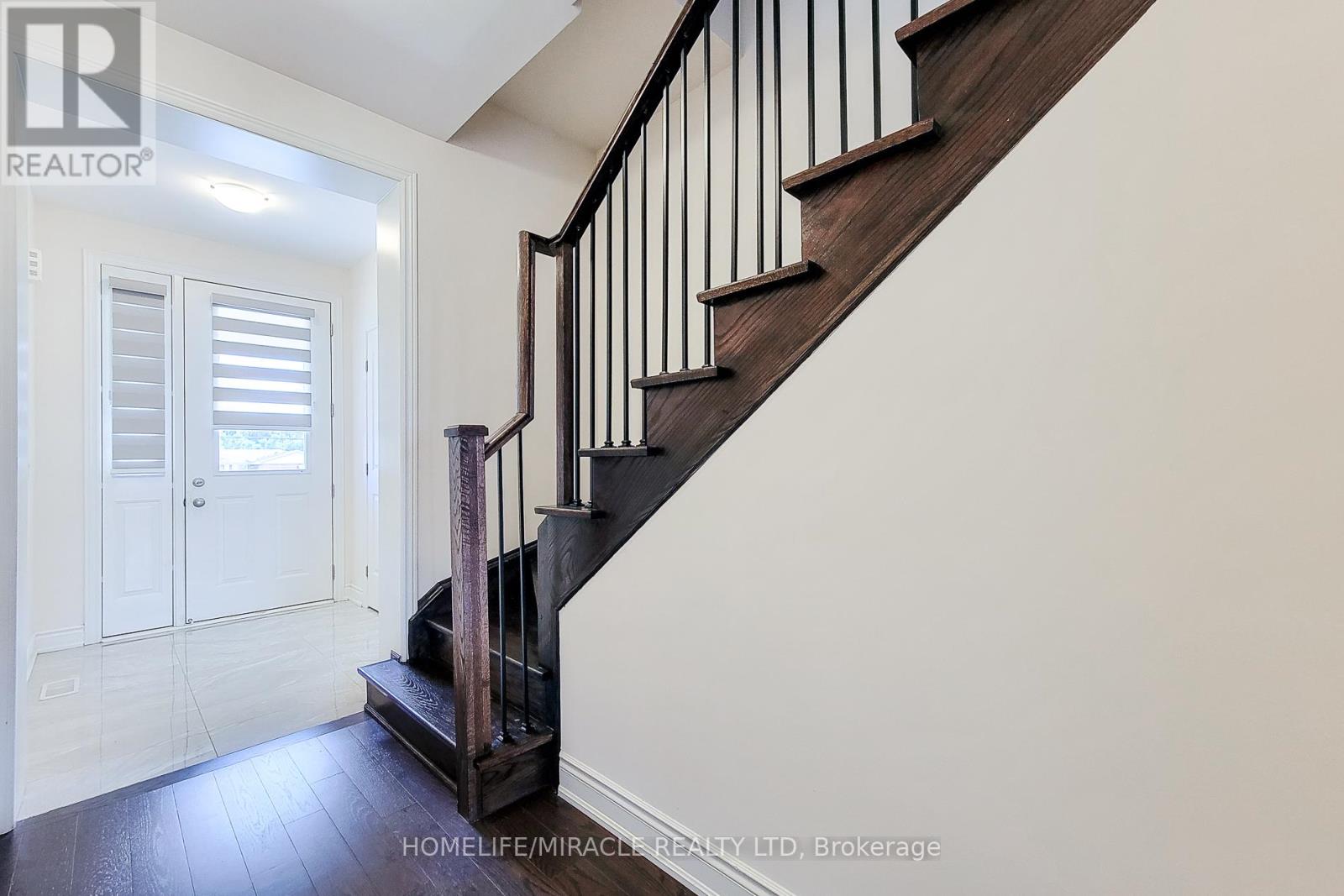 1101 Garner Road E, Hamilton, Ontario  L9G 3K9 - Photo 6 - X12602962