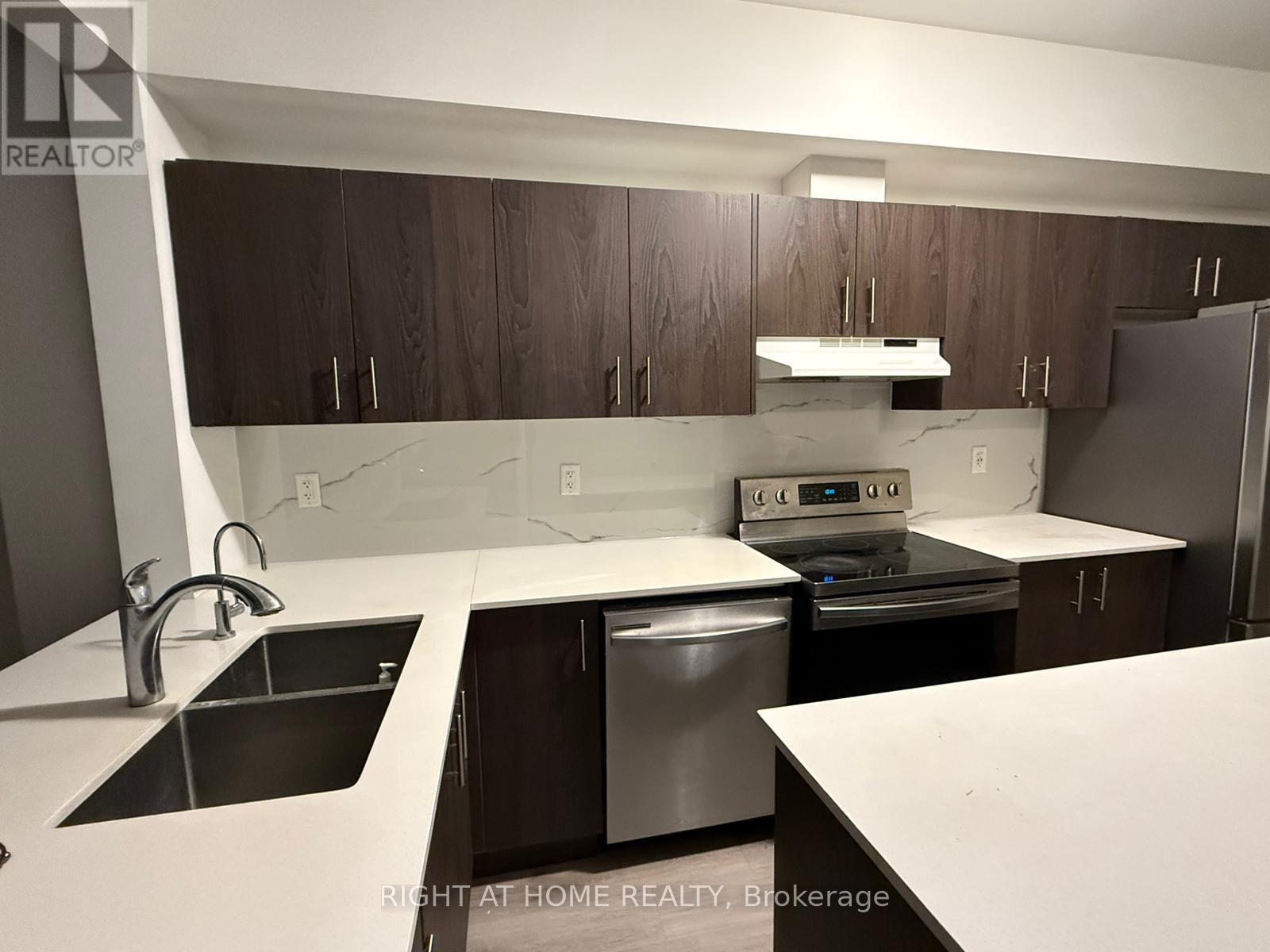 27 - 124 Compass Trail, Cambridge, Ontario  N3E 0E3 - Photo 3 - X12602990