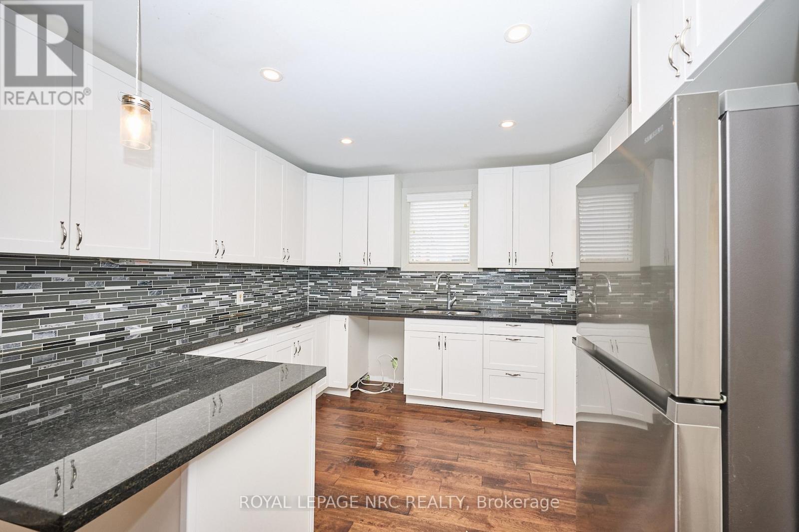 2032 York Road, Niagara-On-The-Lake, Ontario L0S 1J0 - Photo 14 - X12580552