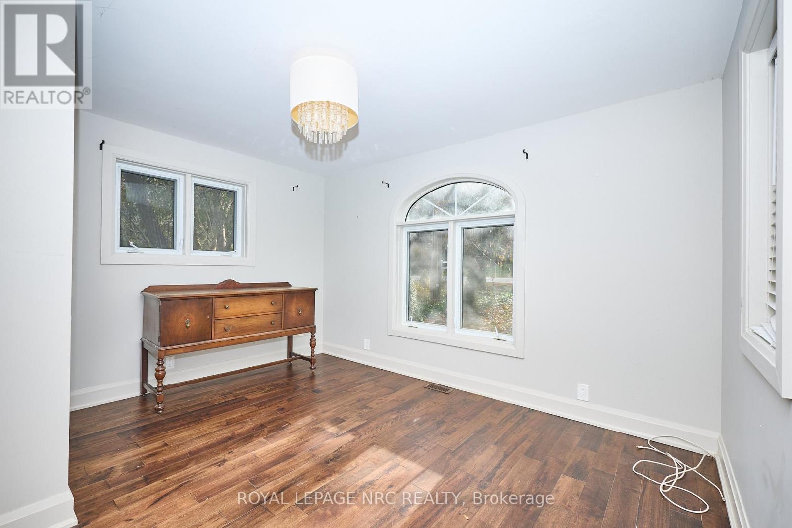 2032 York Road, Niagara-On-The-Lake, Ontario L0S 1J0 - Photo 16 - X12580552