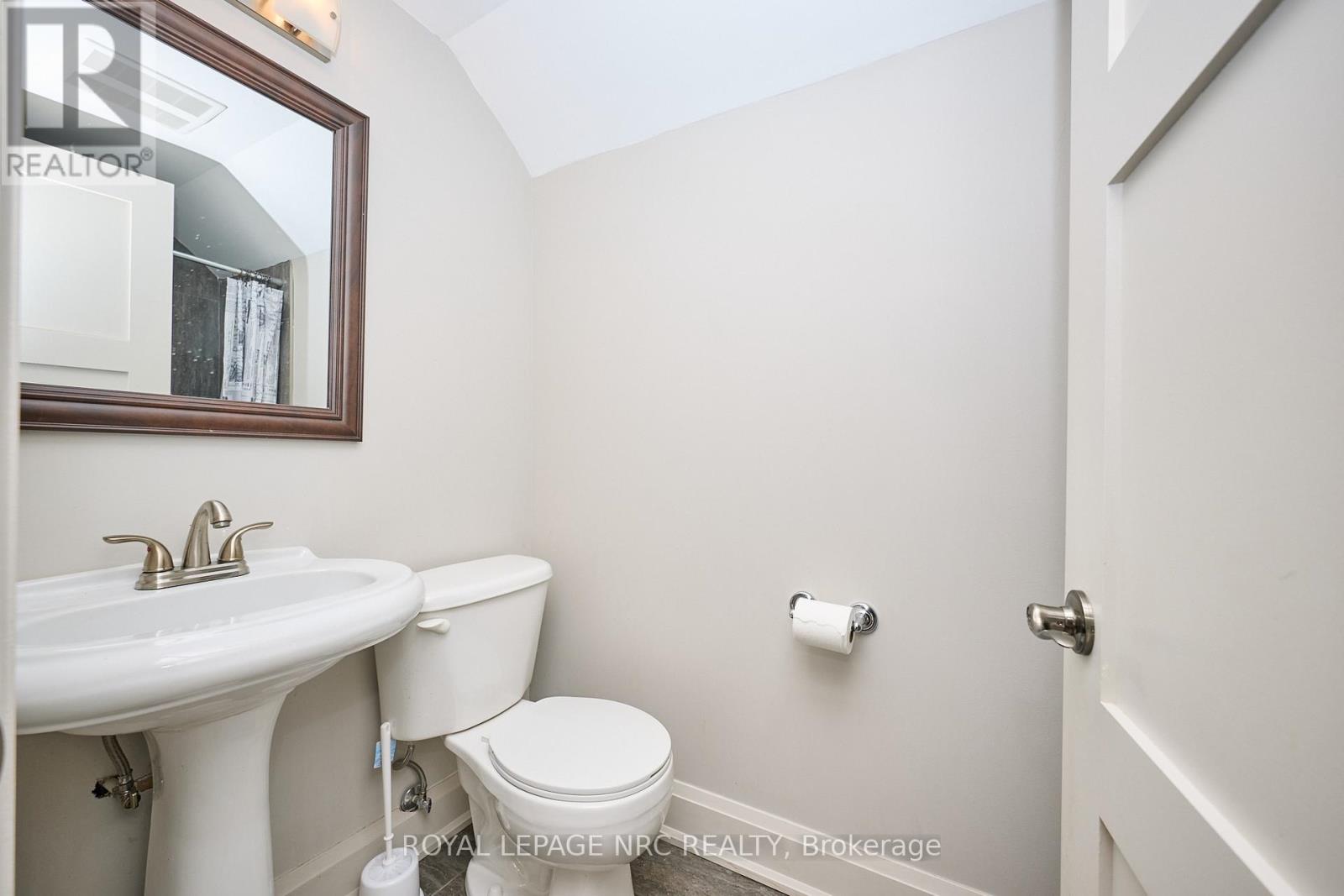 2032 York Road, Niagara-On-The-Lake, Ontario L0S 1J0 - Photo 22 - X12580552