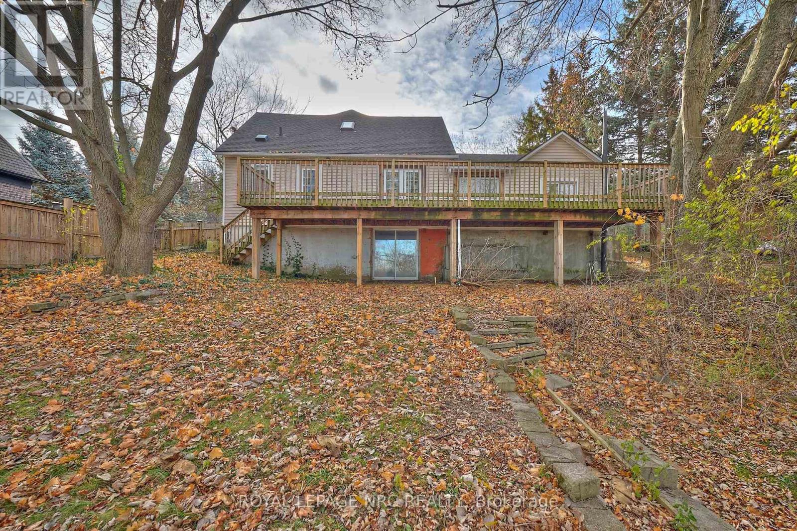 2032 York Road, Niagara-On-The-Lake, Ontario L0S 1J0 - Photo 3 - X12580552