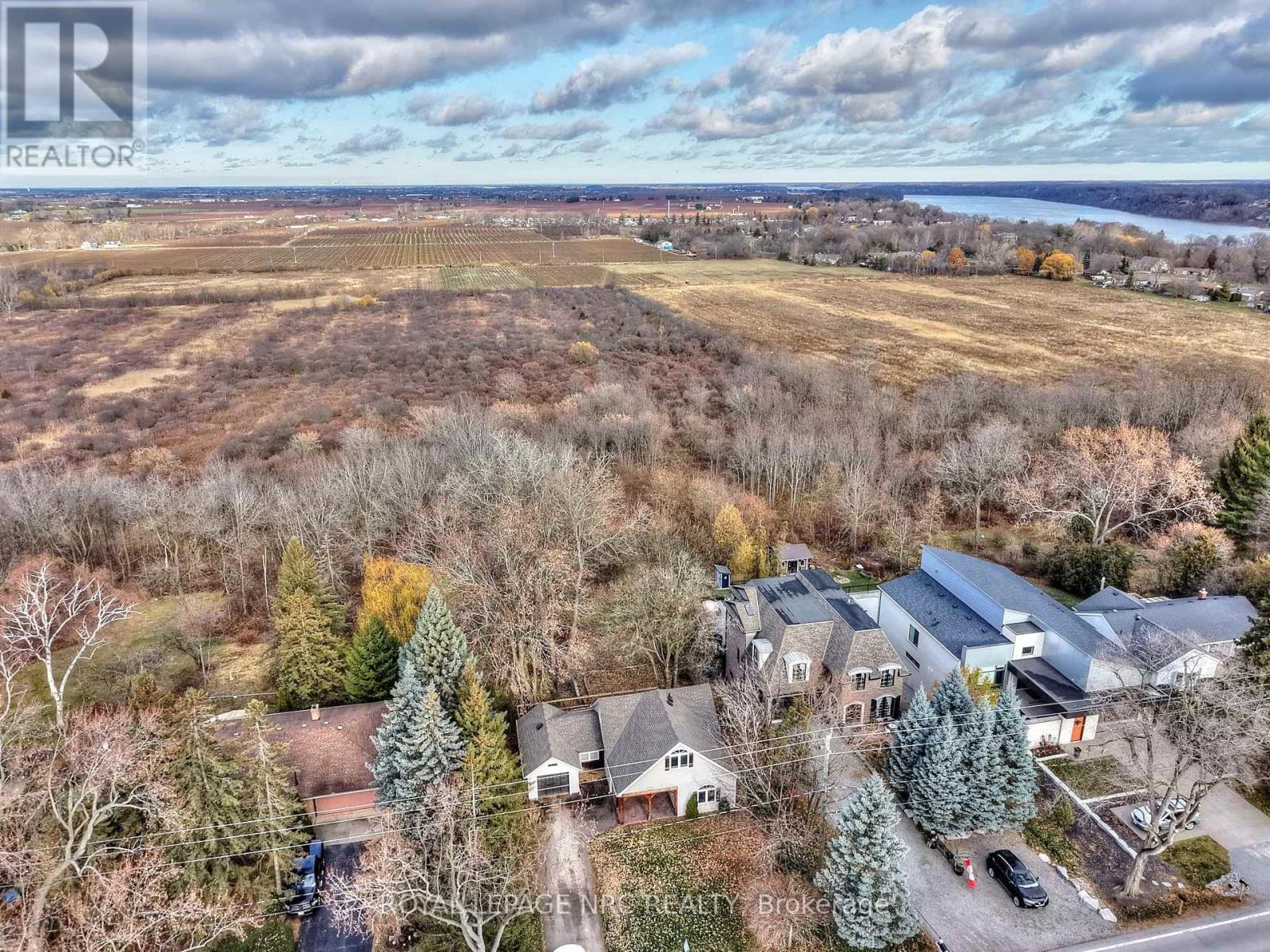 2032 York Road, Niagara-On-The-Lake, Ontario L0S 1J0 - Photo 39 - X12580552