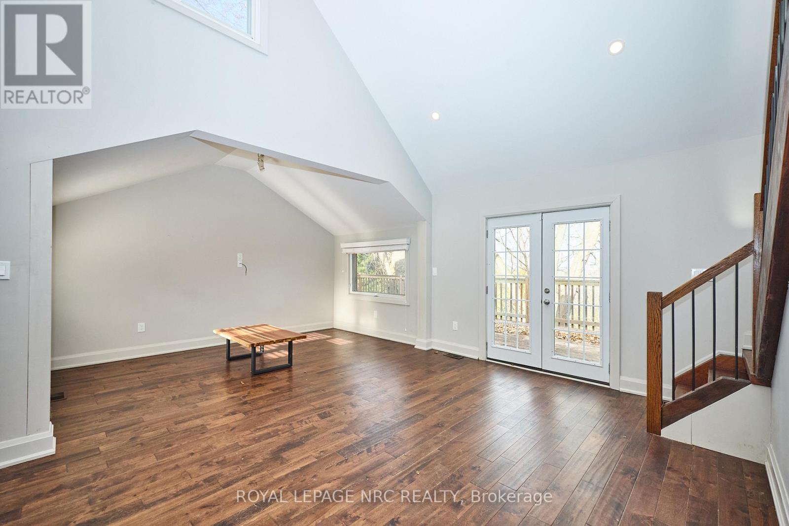 2032 York Road, Niagara-On-The-Lake, Ontario L0S 1J0 - Photo 7 - X12580552