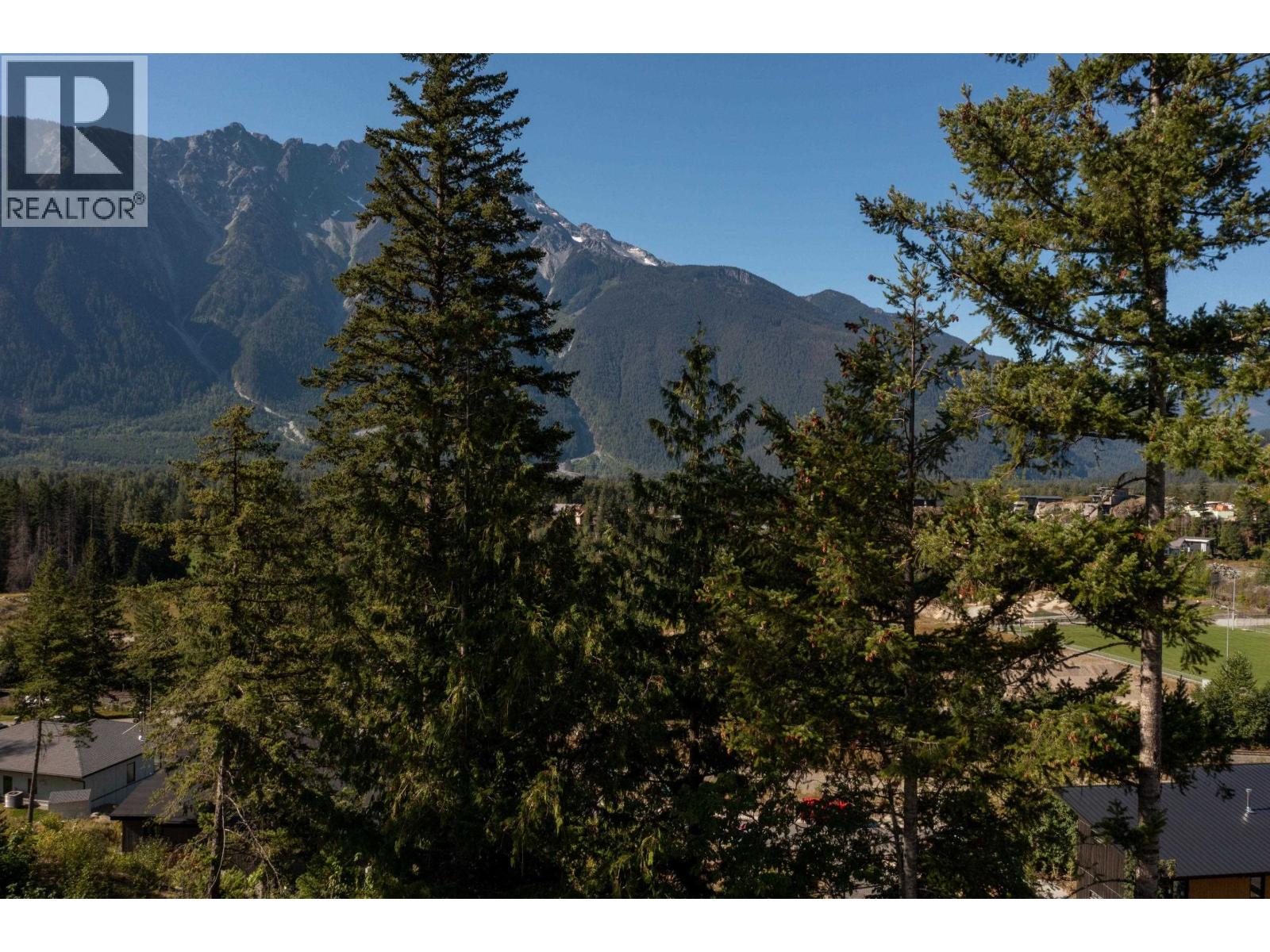 7677 Cerulean Drive, Pemberton, British Columbia  V0N 2L3 - Photo 14 - R3072295