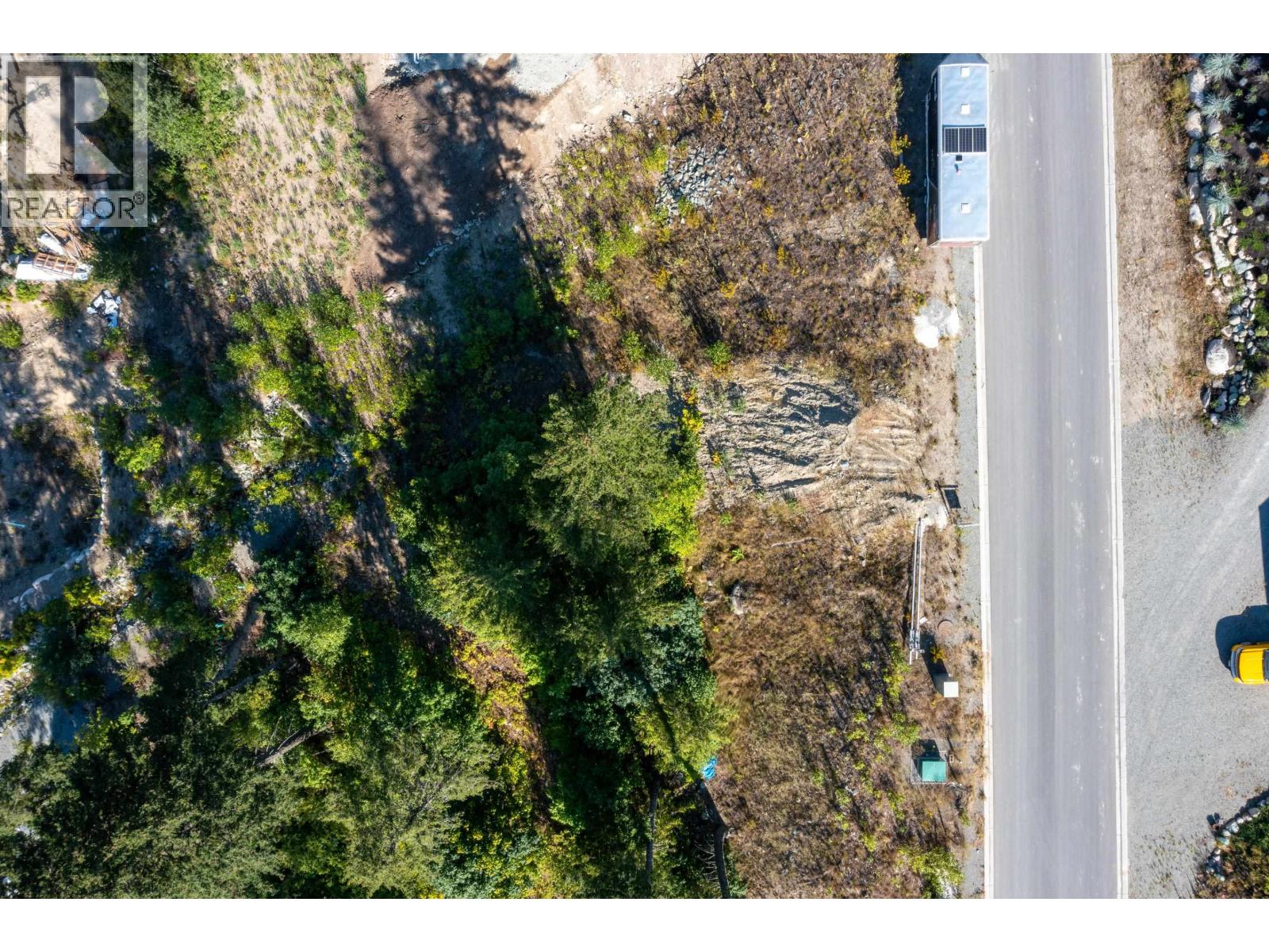 7677 Cerulean Drive, Pemberton, British Columbia  V0N 2L3 - Photo 3 - R3072295