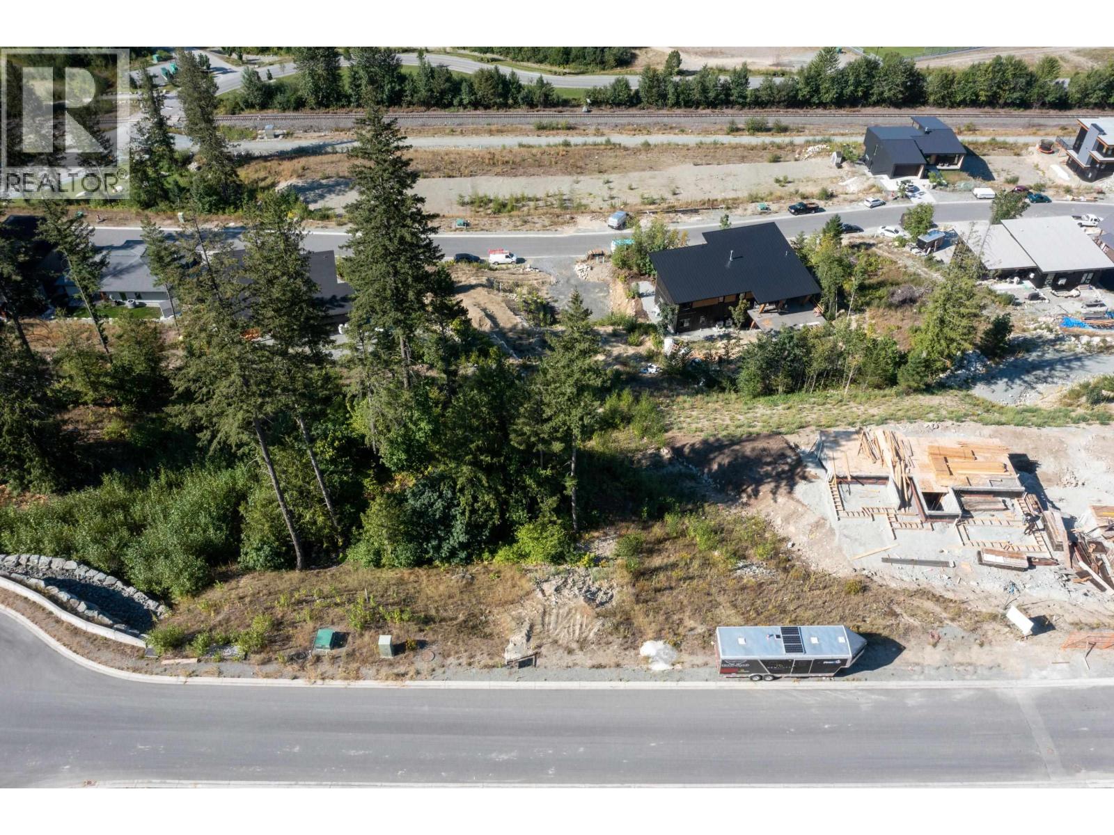 7677 Cerulean Drive, Pemberton, British Columbia  V0N 2L3 - Photo 4 - R3072295