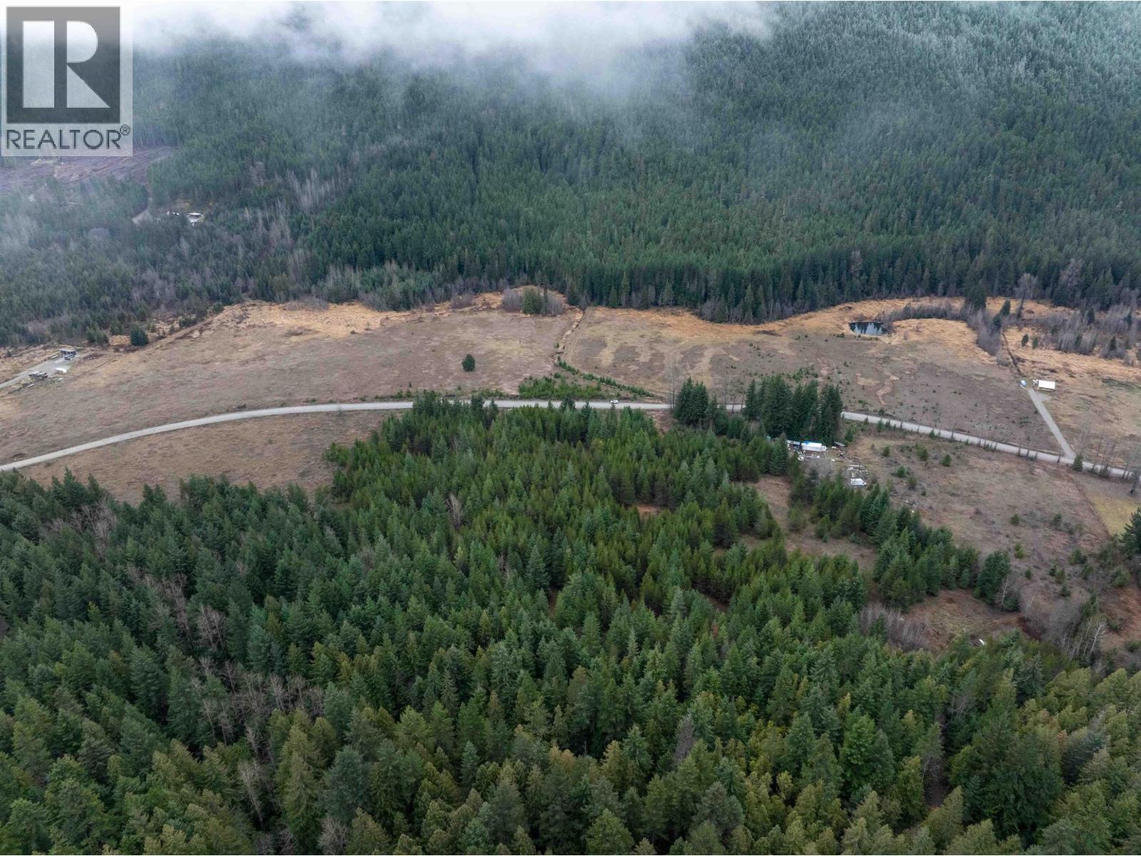 2690 Blackwater Road, D'arcy, British Columbia  V0N 2L3 - Photo 12 - R3072303