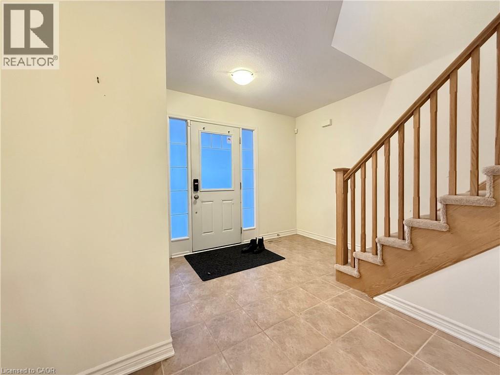 382 Grovehill Crescent Unit# Main, Kitchener, Ontario  N2R 0L5 - Photo 3 - 40791059