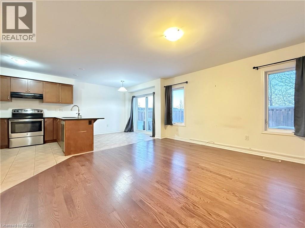 382 Grovehill Crescent Unit# Main, Kitchener, Ontario  N2R 0L5 - Photo 6 - 40791059