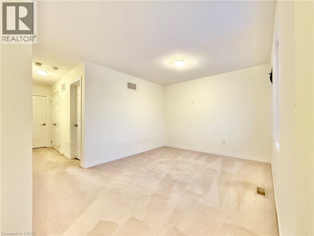 382 Grovehill Crescent Unit# Main, Kitchener, Ontario  N2R 0L5 - Photo 11 - 40791059