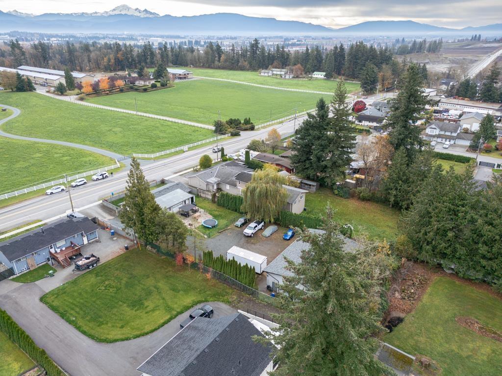 2561 Ross Road, Abbotsford, British Columbia  V4X 1J3 - Photo 37 - R3071780
