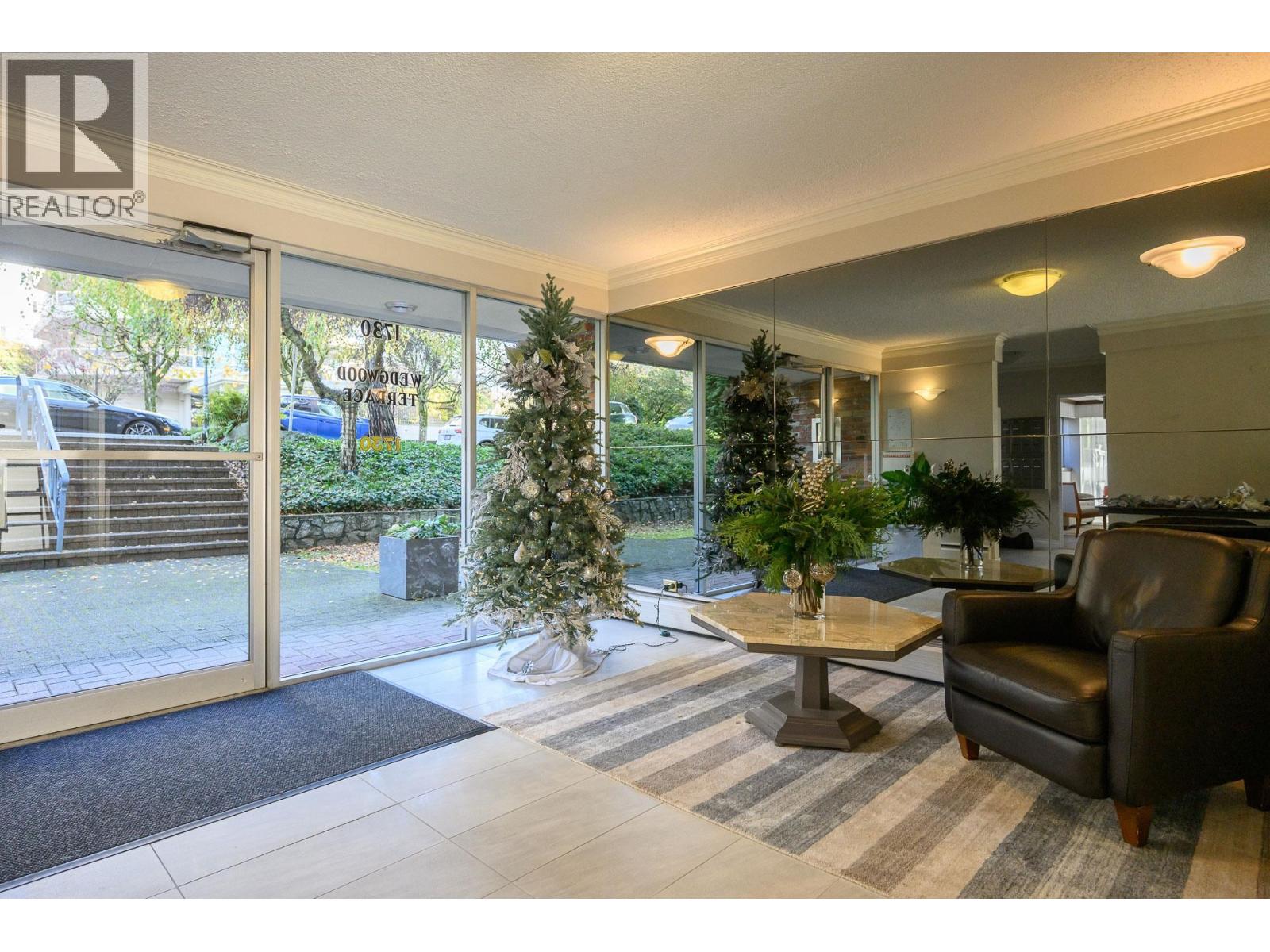 203 1730 Duchess Avenue, West Vancouver, British Columbia V7V 1P9 - Photo 20 - R3072296