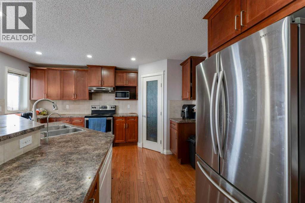 236 Willowmere Way, Chestermere, Alberta  T1X 0E1 - Photo 6 - A2273518