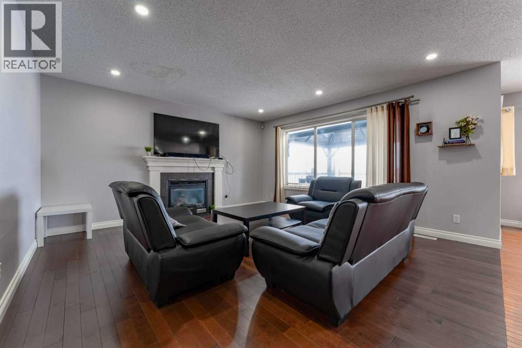 236 Willowmere Way, Chestermere, Alberta  T1X 0E1 - Photo 12 - A2273518