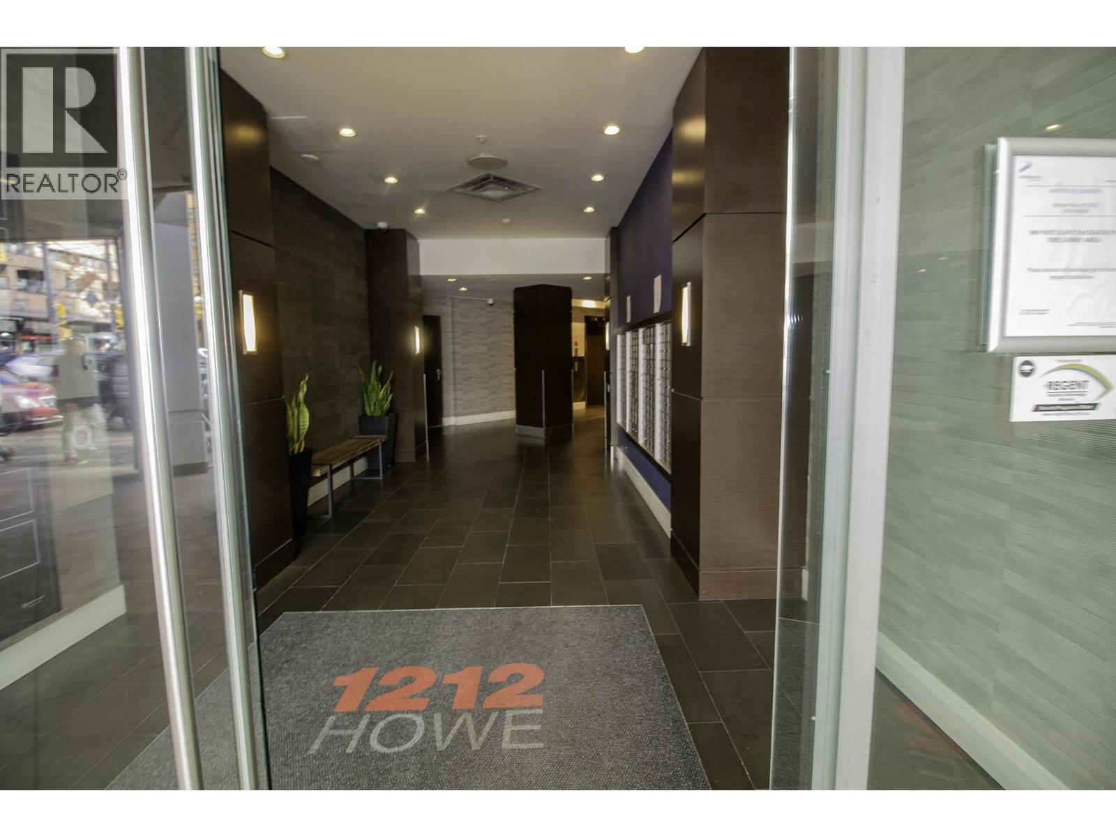 607 1212 Howe Street, Vancouver, British Columbia  V6Z 2M9 - Photo 2 - R3072314