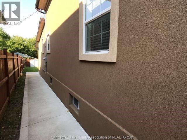 330 Elliott Avenue Unit# Lower, Windsor, Ontario  N9A 5Z1 - Photo 2 - 25031145