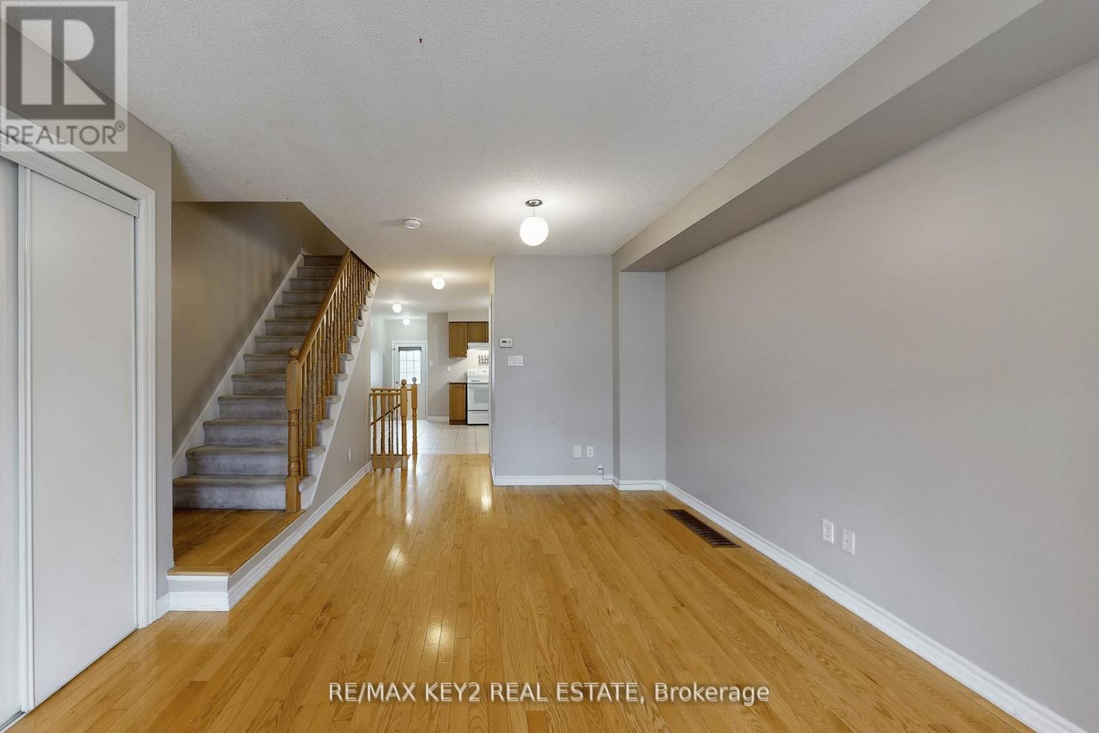 369 Caboto Trail, Markham, Ontario  L3R 5G6 - Photo 6 - N12603034