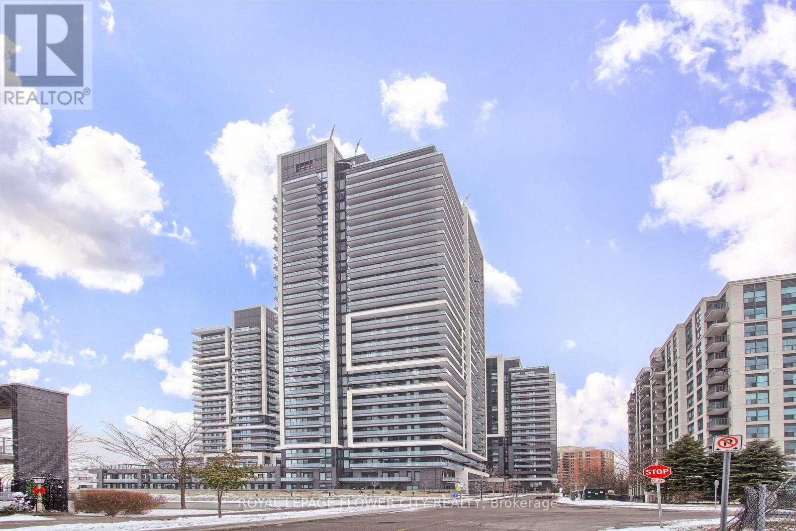 1502 - 105 ONEIDA CRESCENT, Richmond Hill, Ontario