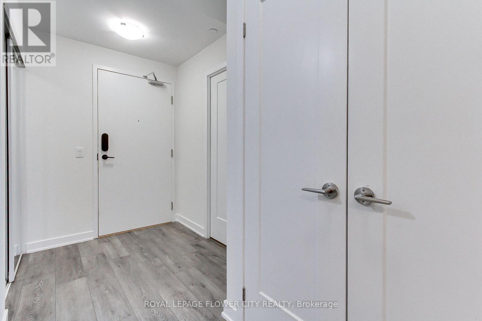 1502 - 105 Oneida Crescent, Richmond Hill, Ontario L4B 0G9 - Photo 10 - N12603066