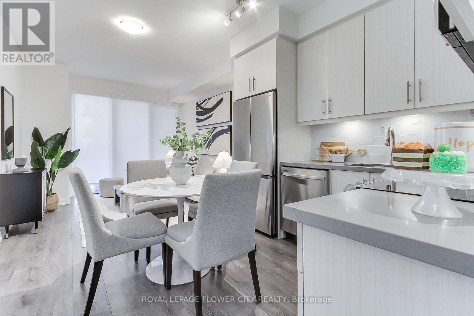 1502 - 105 Oneida Crescent, Richmond Hill, Ontario L4B 0G9 - Photo 17 - N12603066