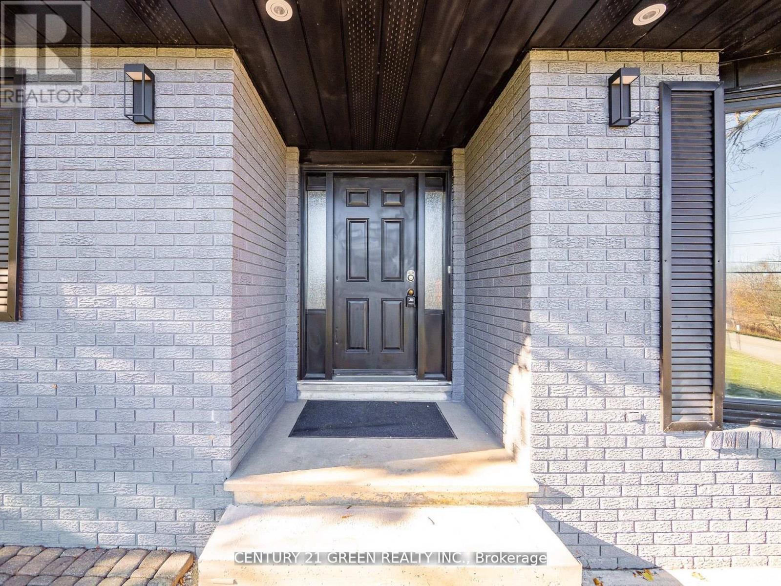 5459 Campbellville Road W, Milton, Ontario  L9E 0C1 - Photo 2 - W12603054