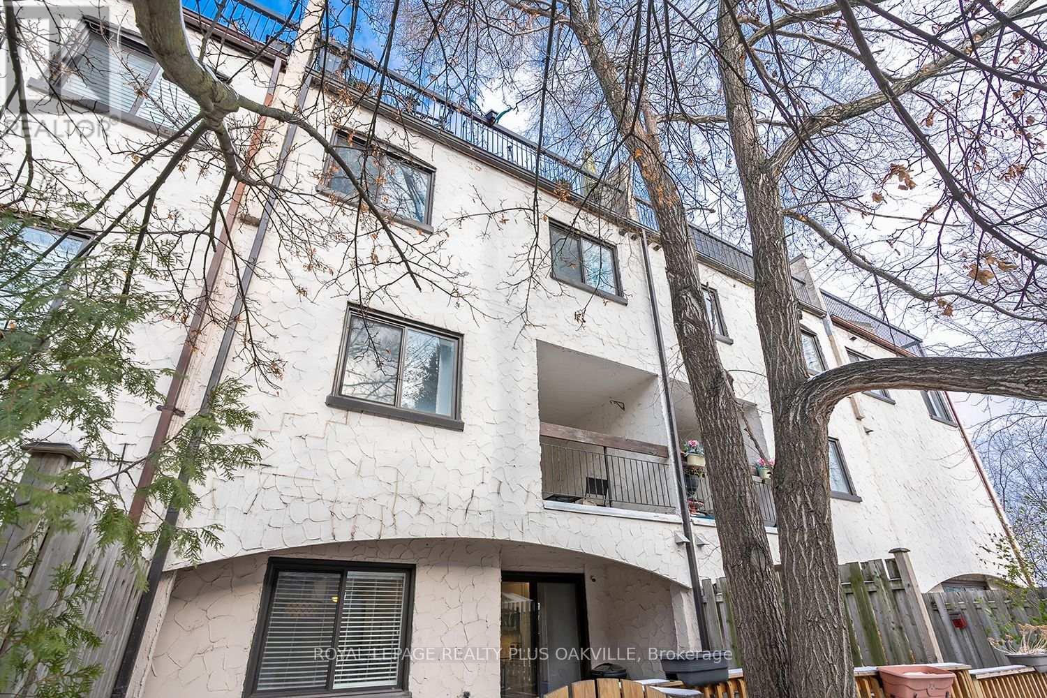 136 - 1058 Falgarwood Drive, Oakville, Ontario  L6H 2P3 - Photo 28 - W12603068