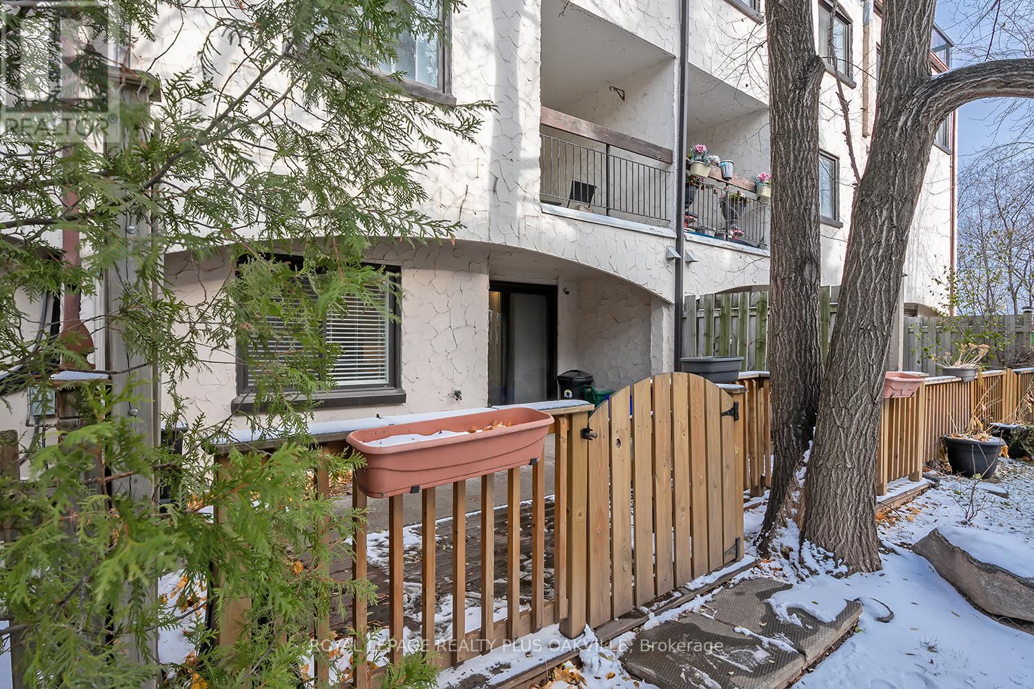 136 - 1058 Falgarwood Drive, Oakville, Ontario  L6H 2P3 - Photo 29 - W12603068