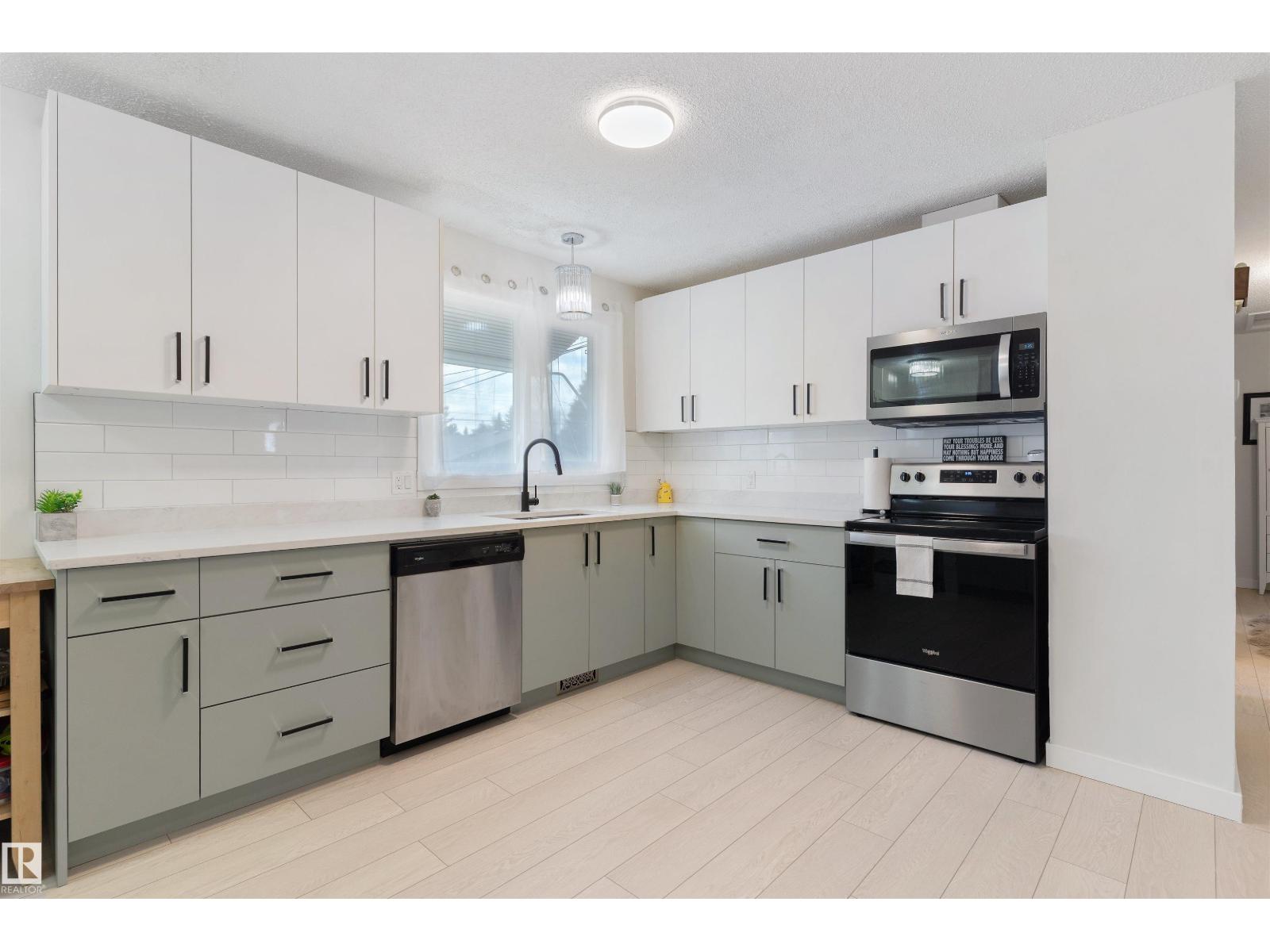 5614 48A ST, Vegreville, Alberta