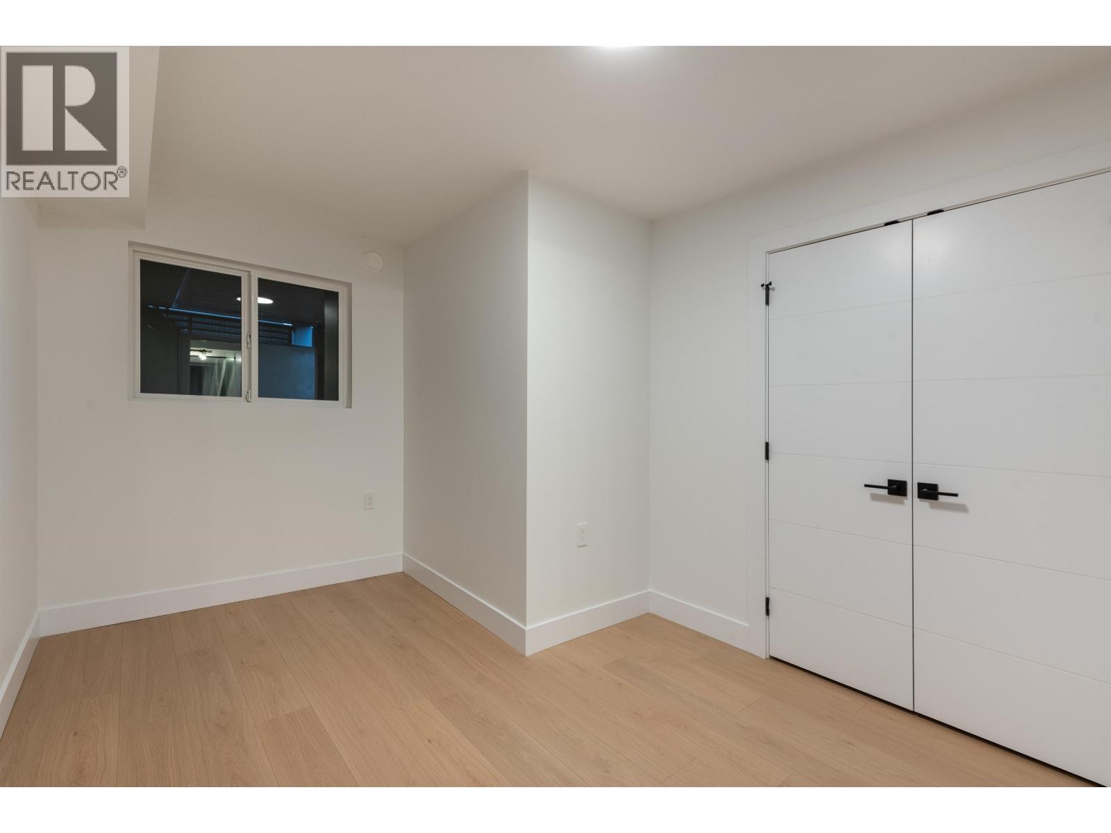 881 Porter Street, Coquitlam, British Columbia  V3J 5B9 - Photo 35 - R3072310