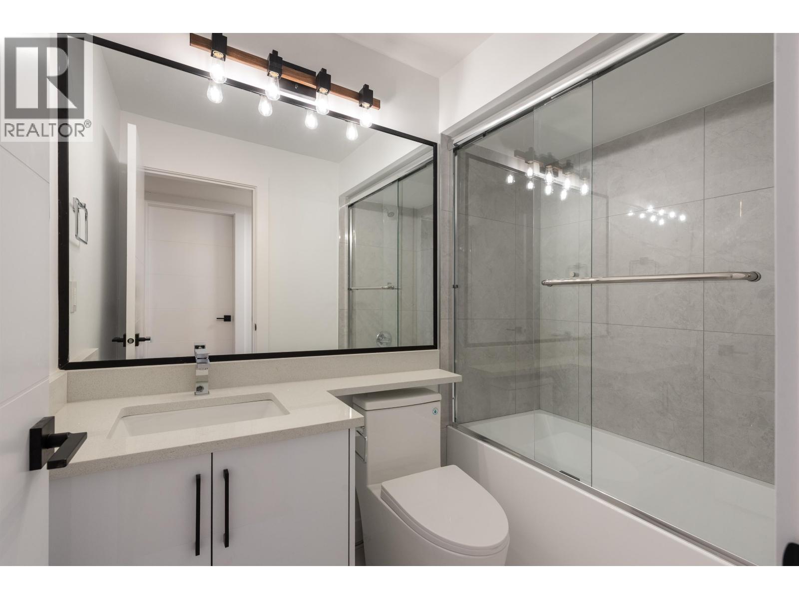 881 Porter Street, Coquitlam, British Columbia  V3J 5B9 - Photo 36 - R3072310