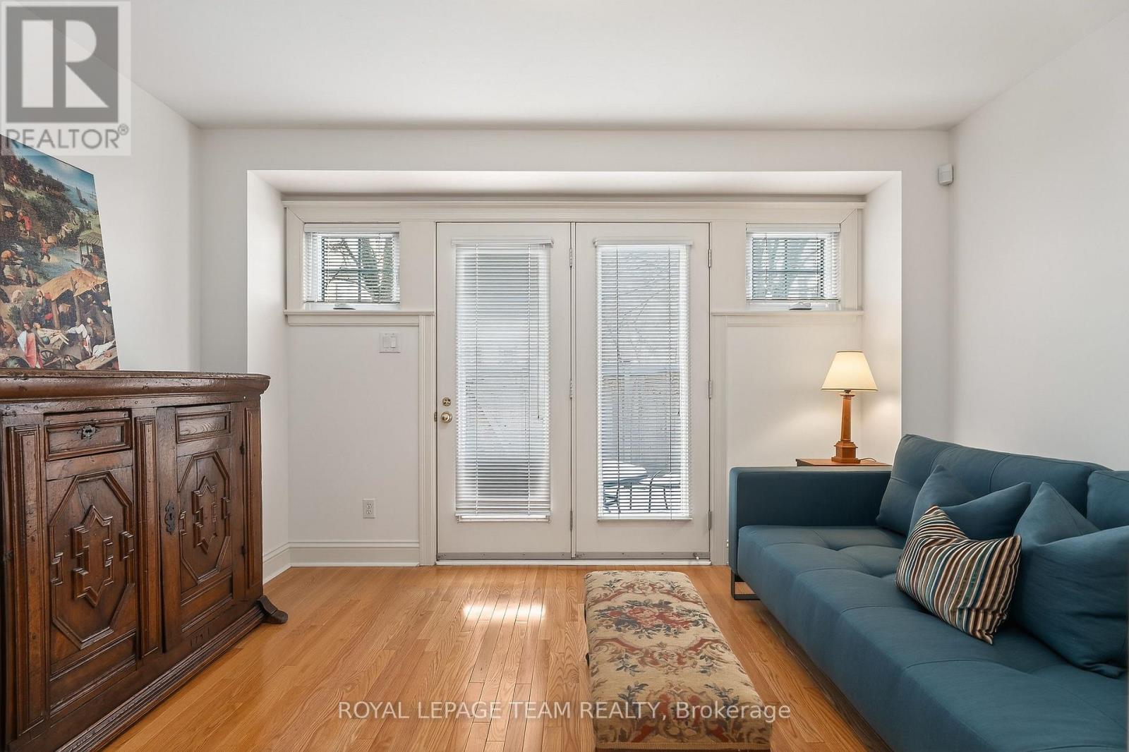 207 First Avenue, Ottawa, Ontario  K1S 2G5 - Photo 2 - X12603080