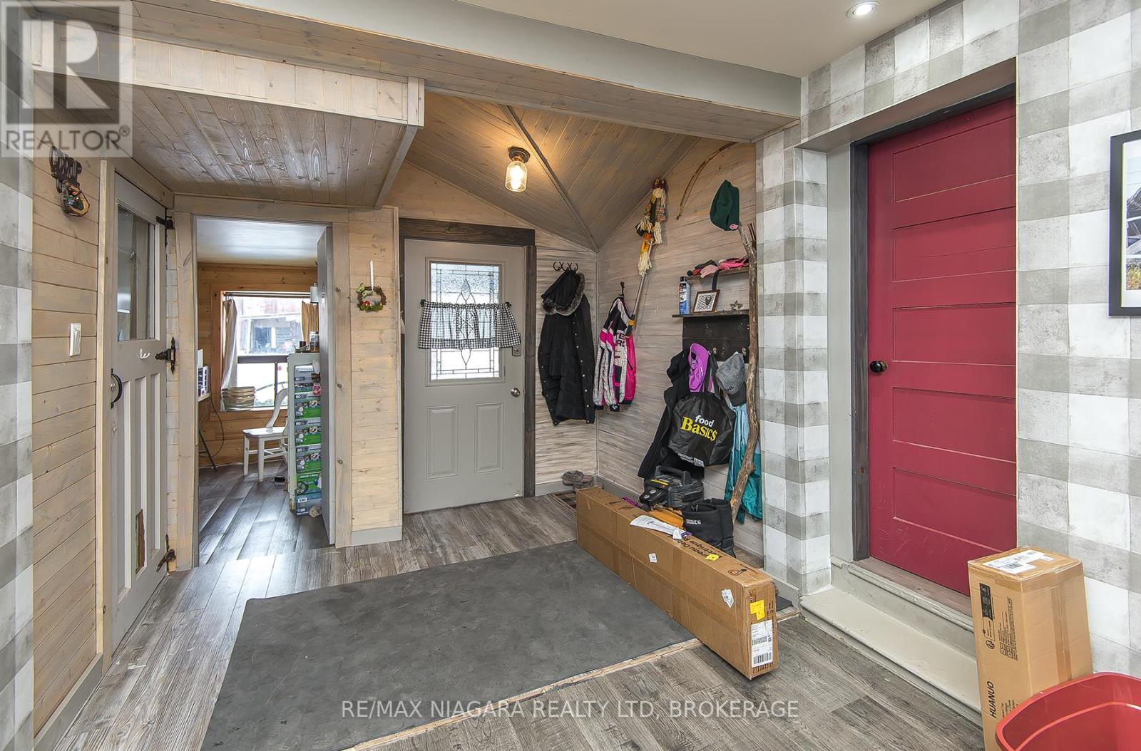 1937 Brookfield Road, Port Colborne, Ontario  L3K 5V3 - Photo 11 - X12603122