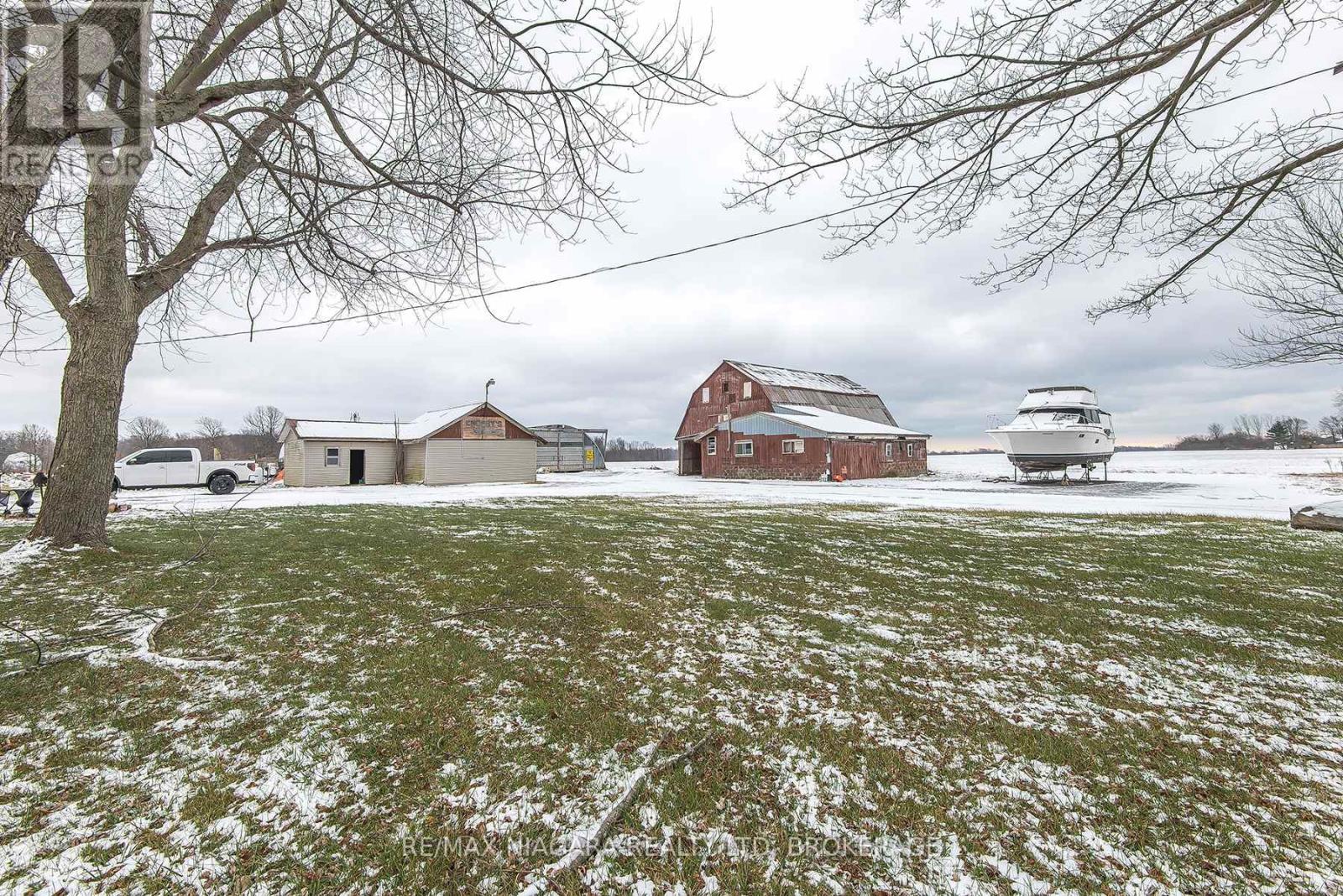 1937 Brookfield Road, Port Colborne, Ontario  L3K 5V3 - Photo 3 - X12603122