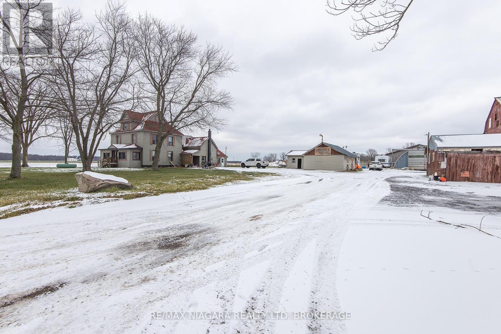 1937 Brookfield Road, Port Colborne, Ontario  L3K 5V3 - Photo 5 - X12603122