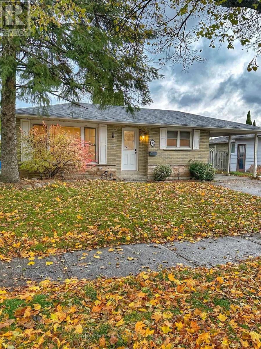 93 HILL DRIVE, Aurora, Ontario