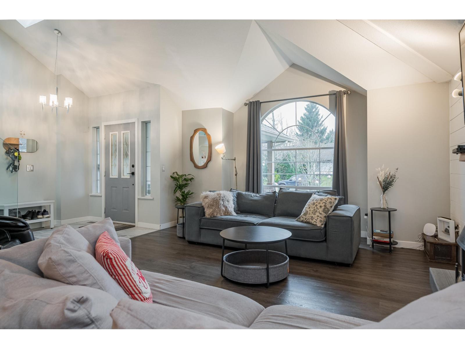 18586 62 Avenue, Surrey, British Columbia  V3S 7R1 - Photo 8 - R3072004