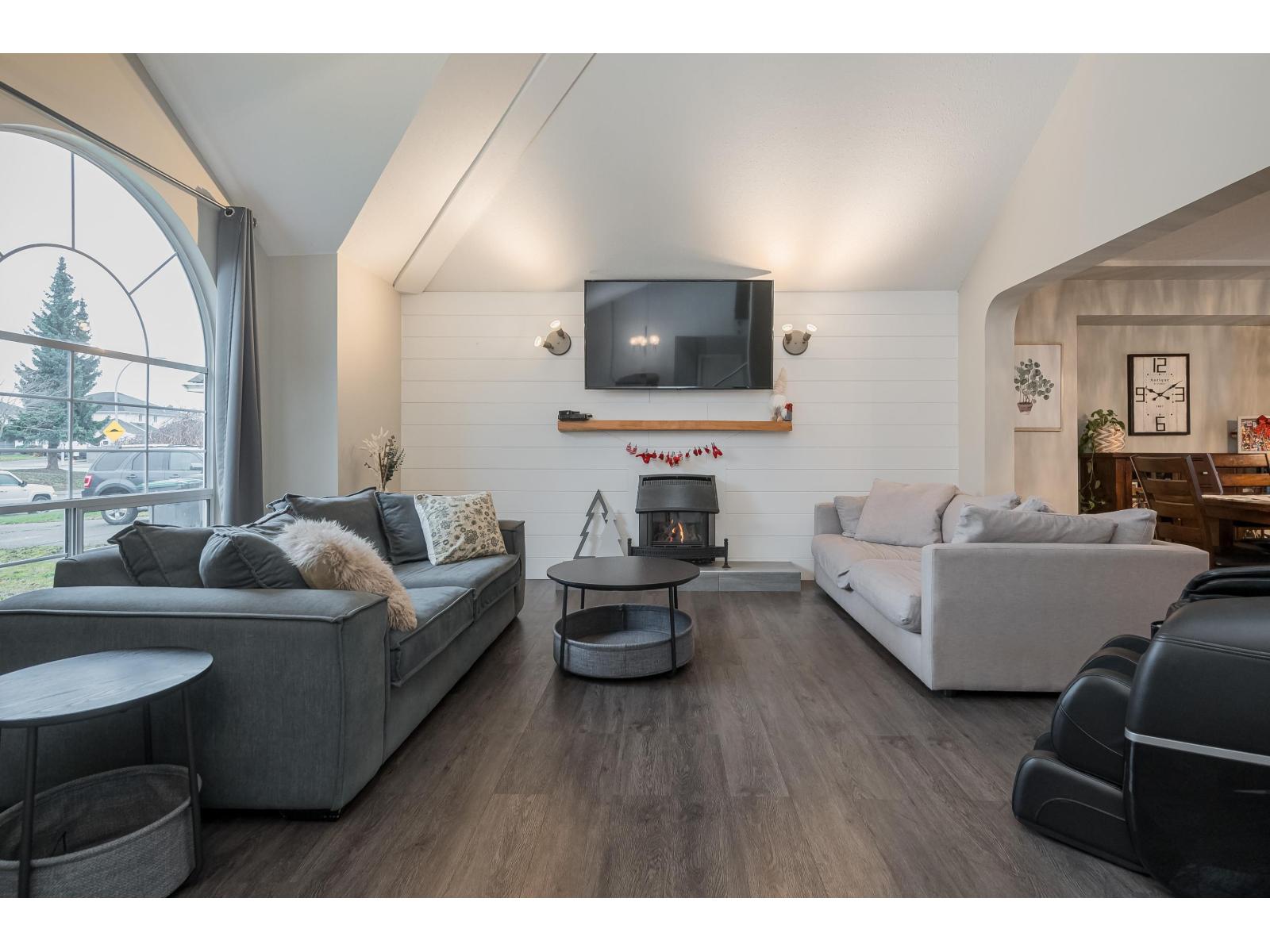 18586 62 Avenue, Surrey, British Columbia  V3S 7R1 - Photo 5 - R3072004