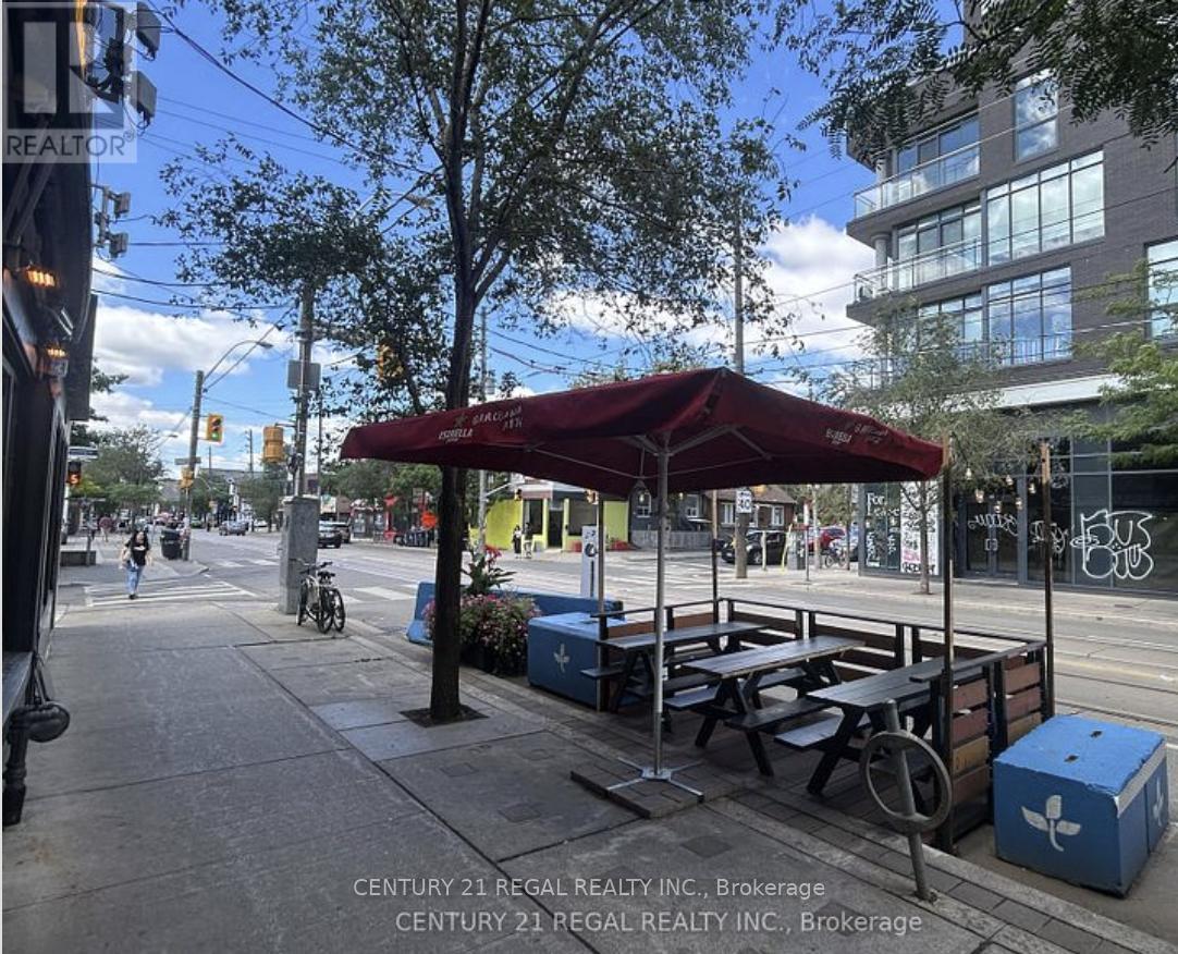 869 Dundas Street W, Toronto, Ontario  M6J 1V6 - Photo 3 - C12603072