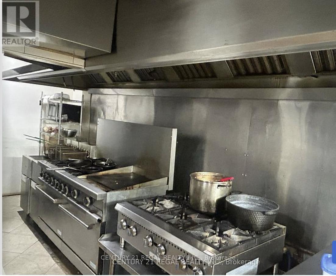 869 Dundas Street W, Toronto, Ontario  M6J 1V6 - Photo 9 - C12603072