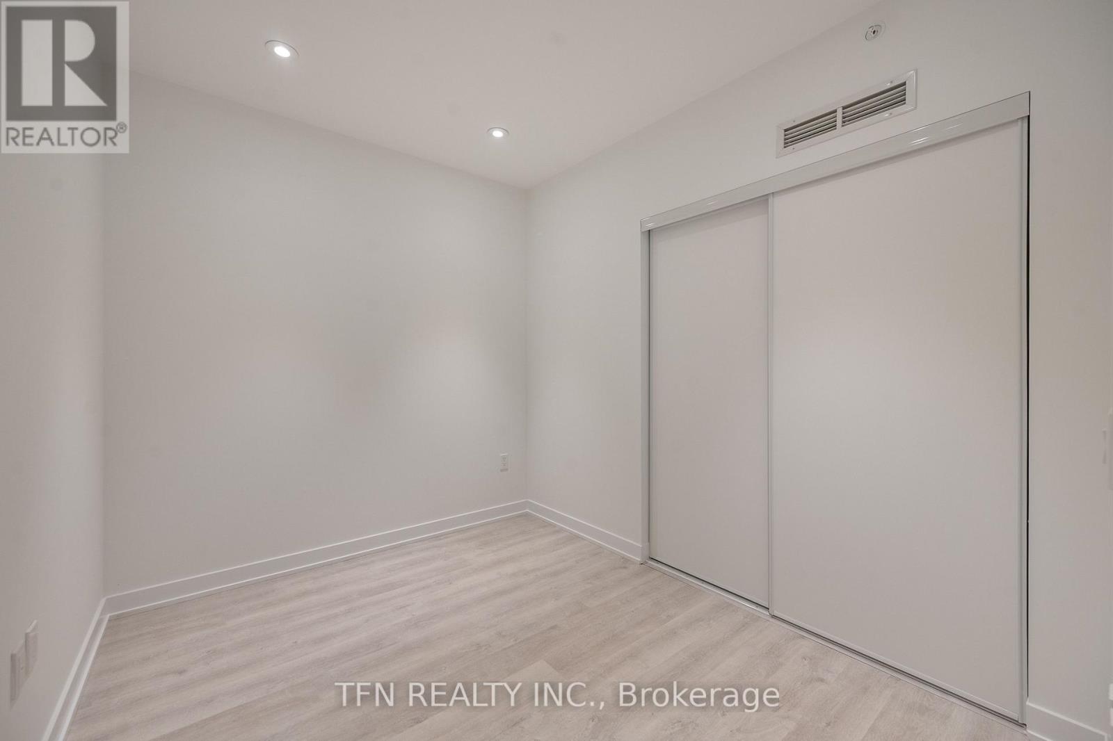 612 - 15 Richardson Street, Toronto, Ontario  M5A 0Y5 - Photo 14 - C12603114