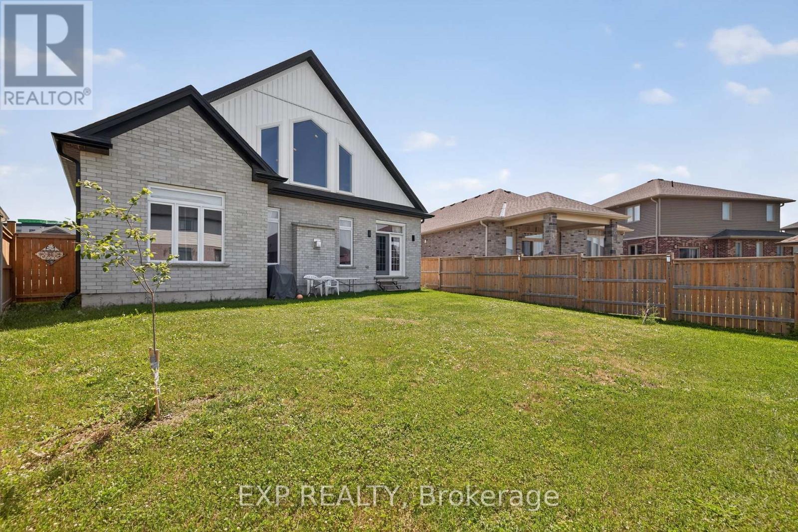 116 Spencer Avenue, Lucan Biddulph, Ontario  N0M 2J0 - Photo 26 - X12426635