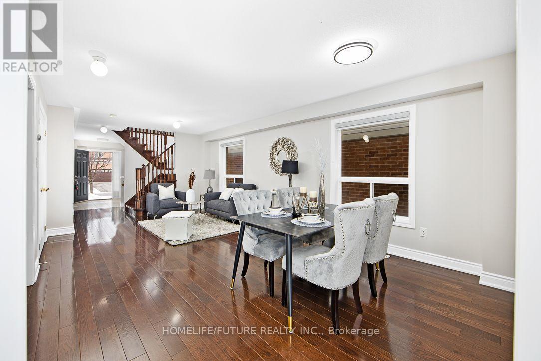 39 Harkness Drive, Whitby, Ontario  L1R 0C5 - Photo 6 - E12603088