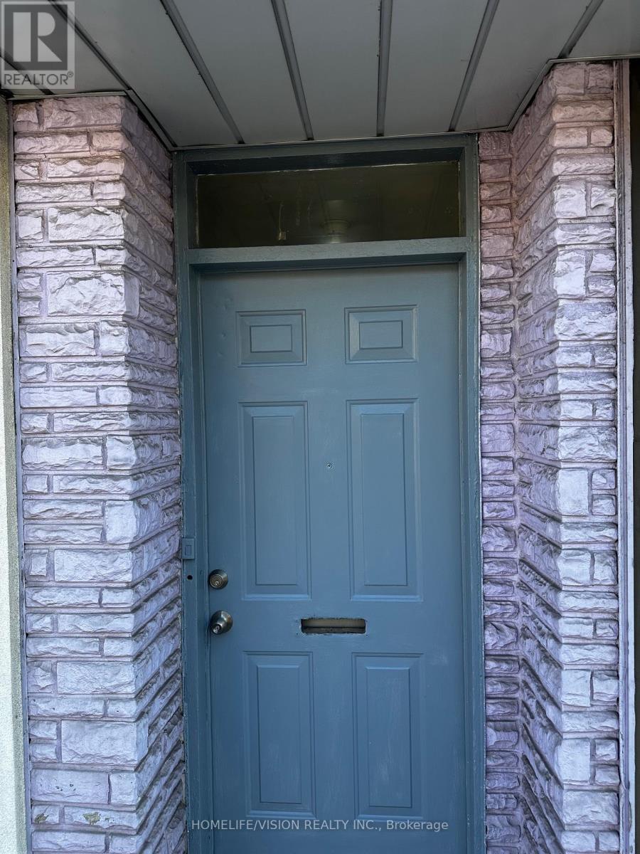 A - 2877 St Clair Avenue E, Toronto, Ontario  M4B 1N4 - Photo 2 - E12603126