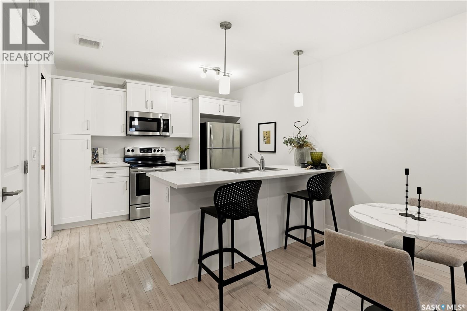 210 315 Dickson Crescent, Saskatoon, Saskatchewan  S7T 0Z1 - Photo 12 - SK025237