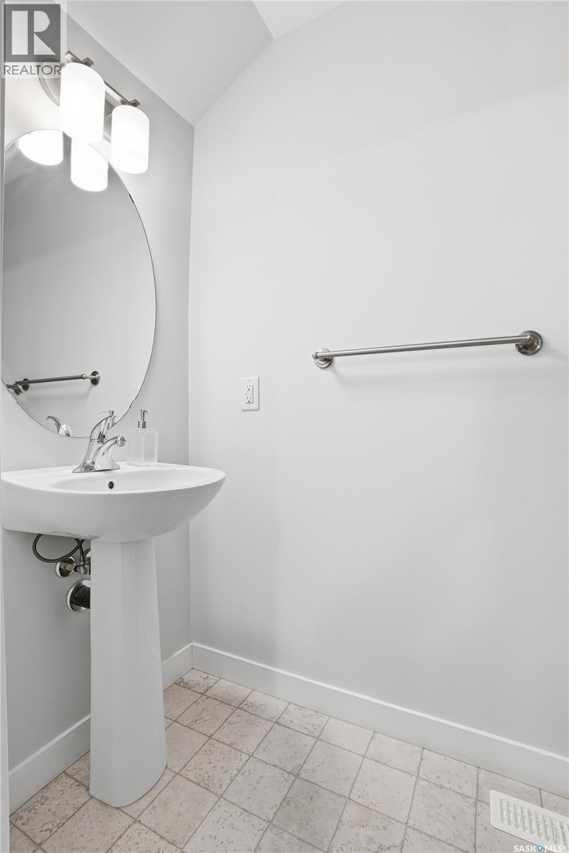 210 315 Dickson Crescent, Saskatoon, Saskatchewan  S7T 0Z1 - Photo 22 - SK025237